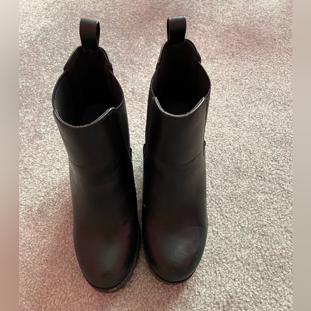 NWOT Suede Heeled Boots